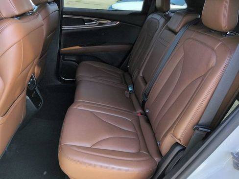 Used 2023 Lincoln Nautilus Reserve FWD image 14