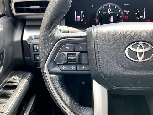 Used 2026 Toyota 4Runner SR5 RWD image 24