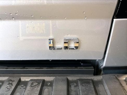 Used 2019 Chevrolet Silverado 1500 LT w/ All Star Edition AWD/4WD image 29