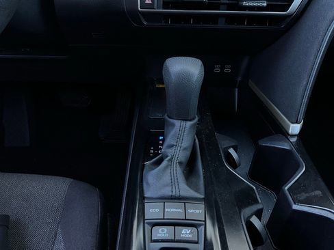 Used 2025 Toyota Camry LE image 22