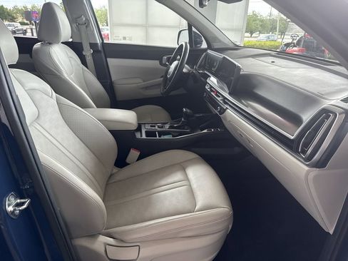 Used 2025 Kia Sorento S FWD image 15