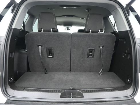 Used 2021 GMC Acadia SLE w/ Driver Convenience Package FWD image 29