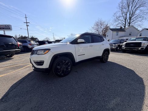 Used 2018 Jeep Compass Sport FWD image 33