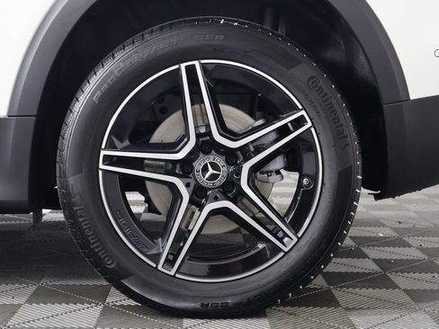 New 2026 Mercedes-Benz GLB 250 4MATIC image 10