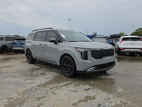 New 2026 Kia Carnival SX w/ SX Dark Edition Package FWD image 2