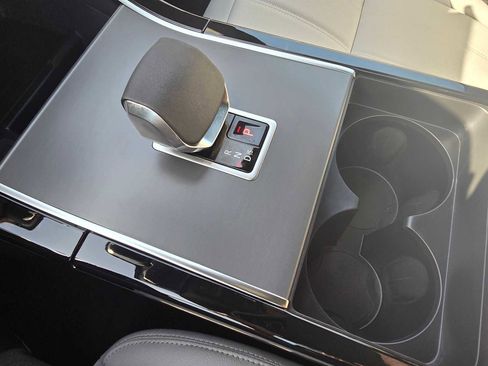 New 2026 Land Rover Range Rover Evoque S image 30