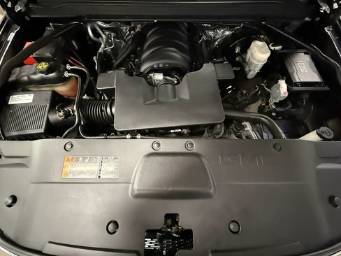 Used 2017 GMC Yukon Denali w/ Open Road Package image 32