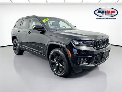 Used 2023 Jeep Grand Cherokee Altitude