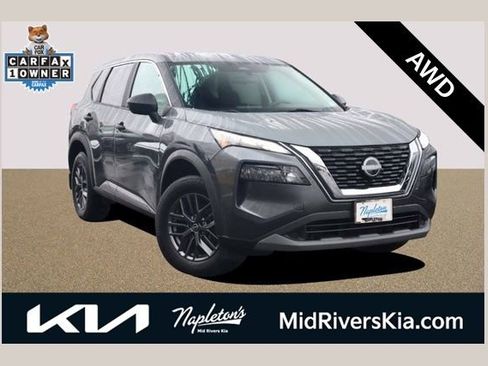 Used 2023 Nissan Rogue S image 1