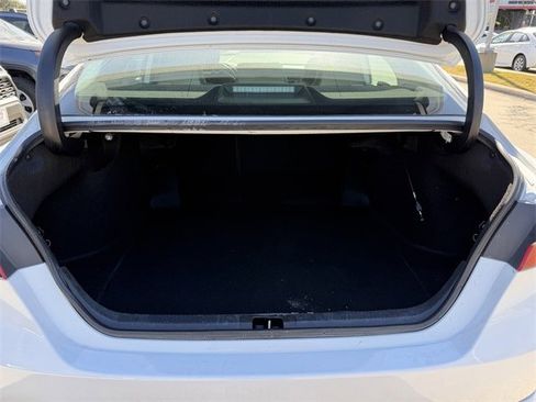 Certified 2024 Toyota Camry SE image 28