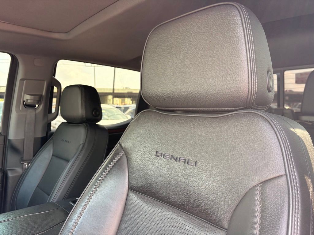 Used 2023 GMC Sierra 1500 Denali AWD/4WD image 23