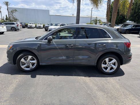 Used 2020 Audi Q3 2.0T Premium w/ Convenience Package AWD/4WD image 8