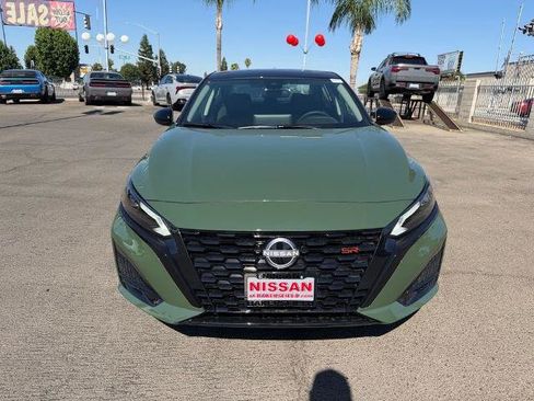 New 2026 Nissan Altima 2.5 SR w/ SR Midnight Edition Package FWD image 2