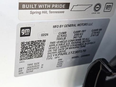 New 2026 Cadillac Lyriq Luxury w/ LPO, Floor Liner Package image 31