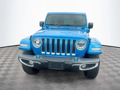 Used 2022 Jeep Wrangler Unlimited Sahara w/ Cold Weather Group AWD/4WD image 2
