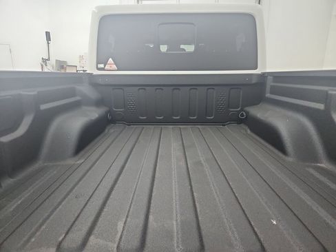 New 2025 Jeep Gladiator Sport image 31