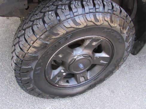 Used 2001 Ford Explorer Sport Trac 2WD image 10