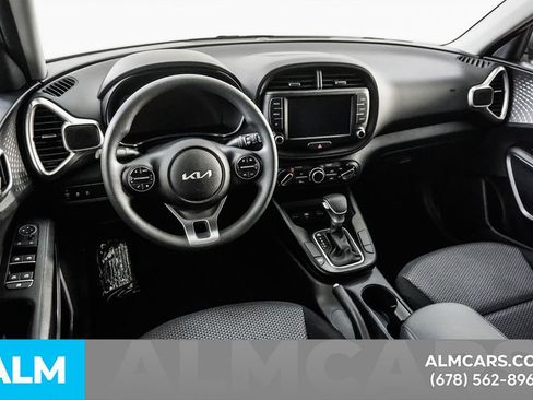 Used 2025 Kia Soul LX FWD image 22