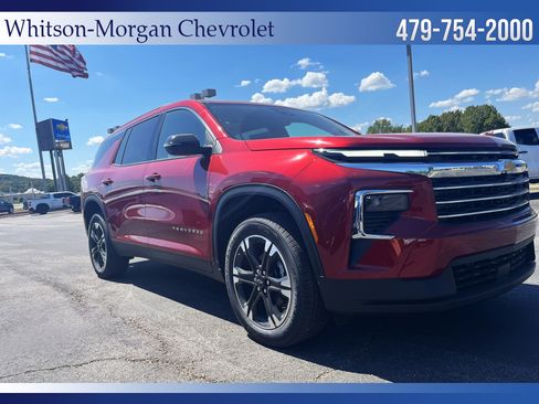 New 2027 Chevrolet Traverse LT w/ Sun and Wheel Package FWD image 3