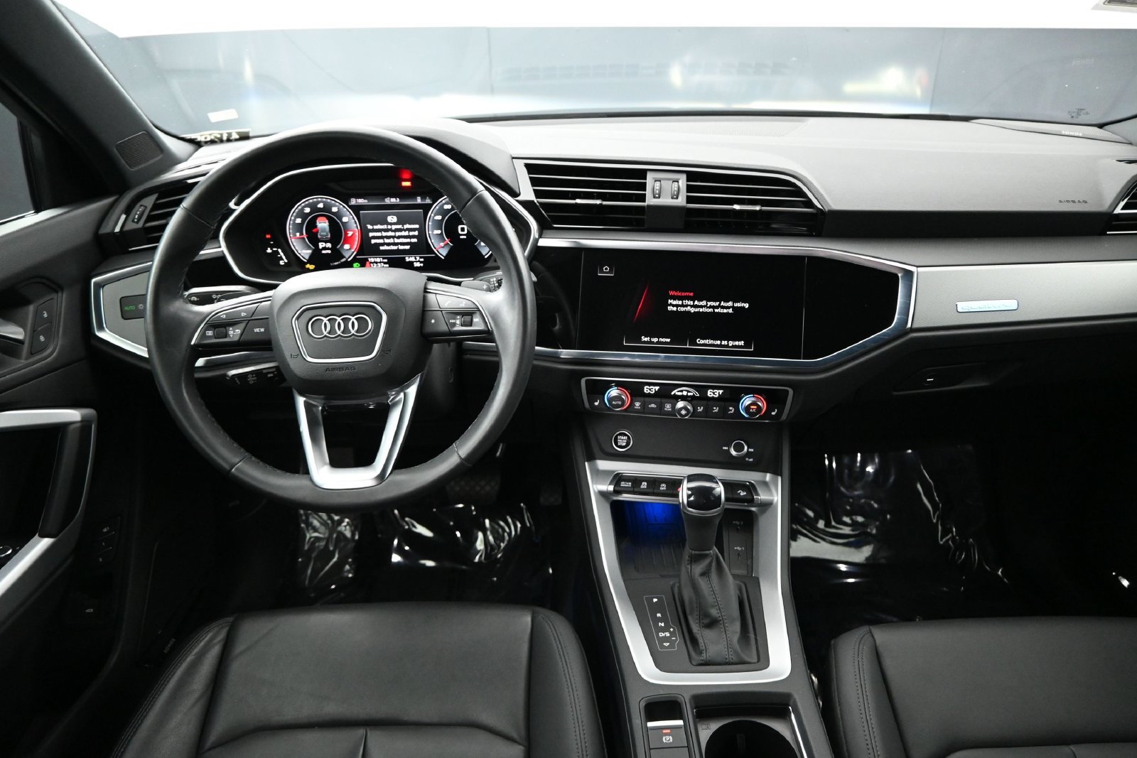 Used 2024 Audi Q3 2.0T Premium Plus AWD/4WD image 12