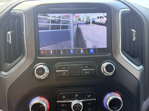 Used 2023 GMC Sierra 2500 Denali w/ Denali Ultimate Package AWD/4WD image 32