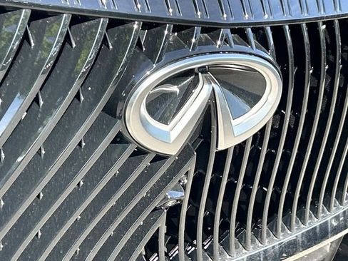 New 2026 INFINITI QX80 Autograph w/ Premium Cargo Package AWD/4WD image 11
