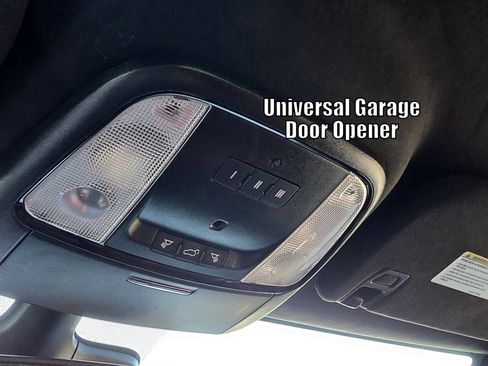 Used 2021 Dodge Durango R/T w/ Tow 'N Go Package AWD/4WD image 44