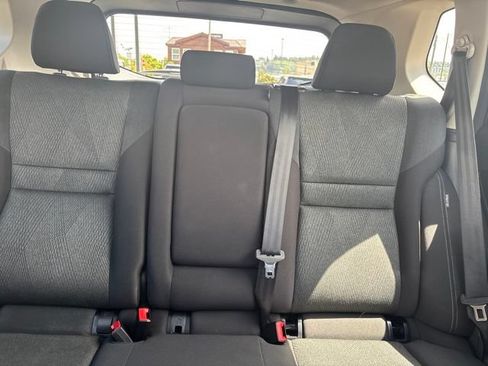 Used 2024 Nissan Rogue SV AWD/4WD image 30