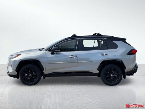 Used 2023 Toyota RAV4 XSE AWD/4WD image 2