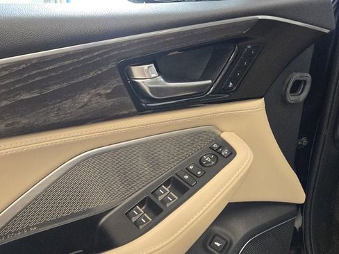 Used 2023 Acura MDX SH-AWD w/ Advance Package image 17