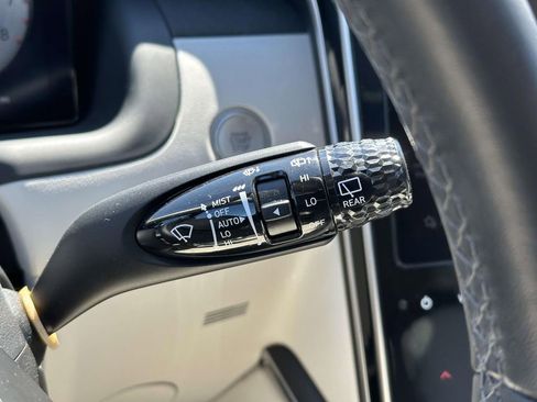 Used 2024 Hyundai Tucson Limited image 23