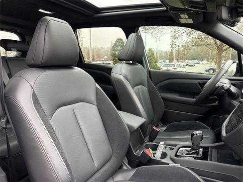 Certified 2025 Subaru Forester Touring w/ Touring Package image 17