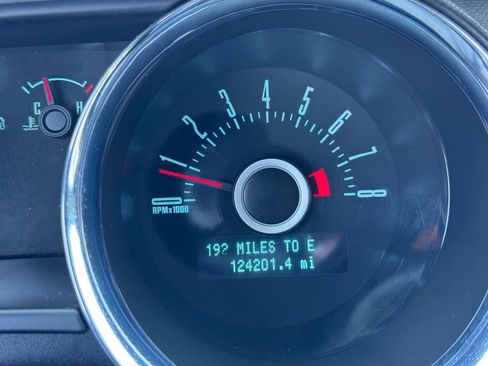 Used 2013 Ford Mustang GT image 26