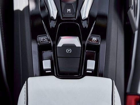 Used 2024 Lamborghini Huracan EVO image 62