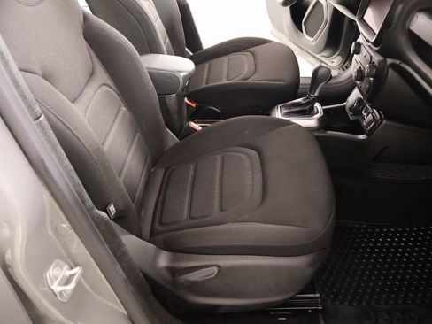 Used 2022 Jeep Renegade Latitude image 14