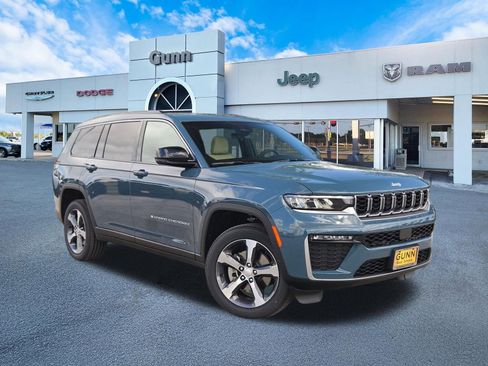 New 2026 Jeep Grand Cherokee L Limited RWD image 1