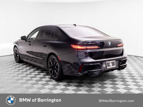 Used 2025 BMW 760i xDrive AWD/4WD image 3