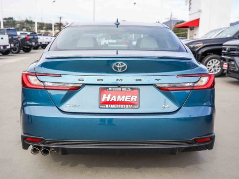 New 2026 Toyota Camry SE image 10