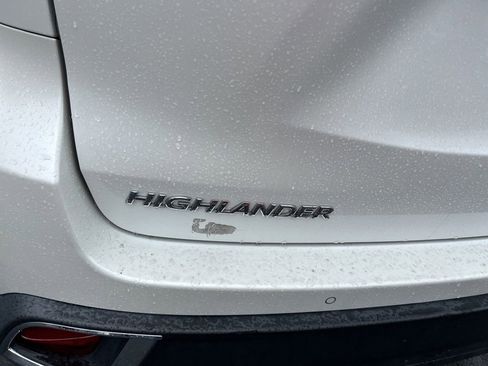 Used 2019 Toyota Highlander Limited Platinum AWD/4WD image 15