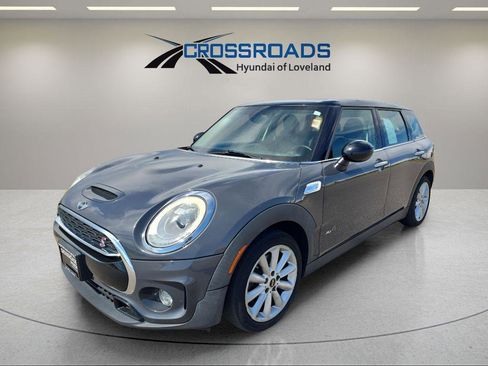 Used 2017 MINI Cooper Clubman S image 1