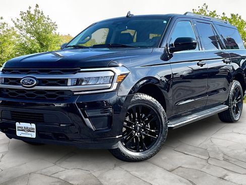 Used 2022 Ford Expedition Max XLT image 12