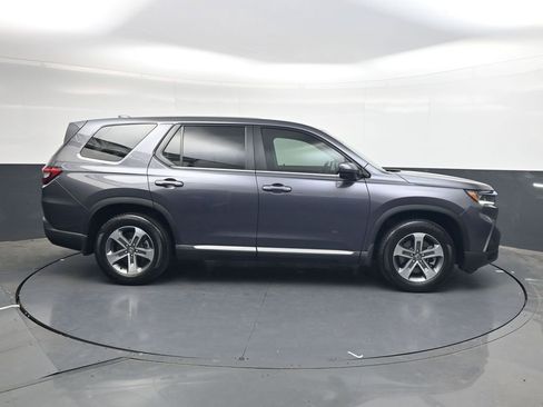 Certified 2025 Honda Pilot EX-L image 3