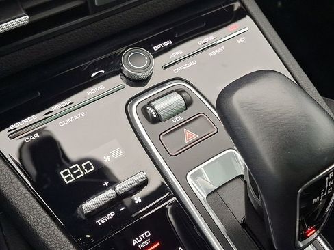 Used 2023 Porsche Cayenne S image 19