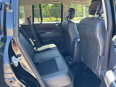 Used 2014 Jeep Compass Latitude AWD/4WD image 12