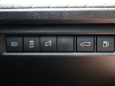 Used 2026 Toyota Camry XLE FWD image 26