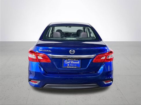 Used 2018 Nissan Sentra S image 7
