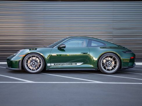 Certified 2026 Porsche 911 GT3 RWD image 2