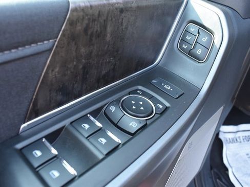 Used 2025 Ford F250 Lariat w/ Tremor Off-Road Package AWD/4WD image 15