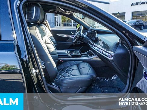 Used 2023 BMW 740i RWD image 23