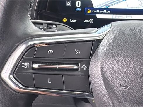 Used 2025 Chevrolet Equinox LT image 21